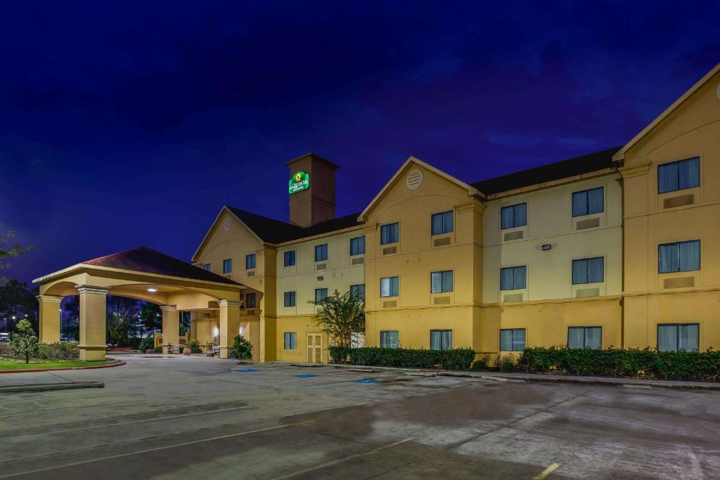 La Quinta by Wyndham Pasadena photo 3