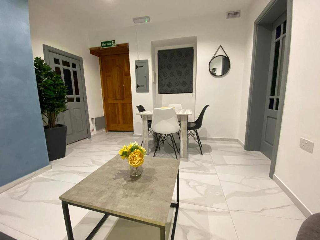 Cosy private townhouse in heart of Senglea photo 3