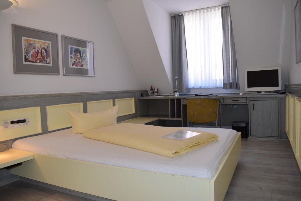 Двухместный (Двухместный номер эконом-класса с 1 кроватью), Avenue Hotel