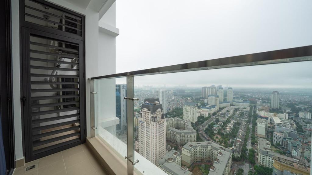 *BOM HOMESTAY* VINHOMES SKYLAKE- SERVICE APARTMENT