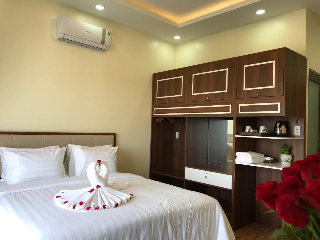 WINSTON HOTEL RIVERSIDE