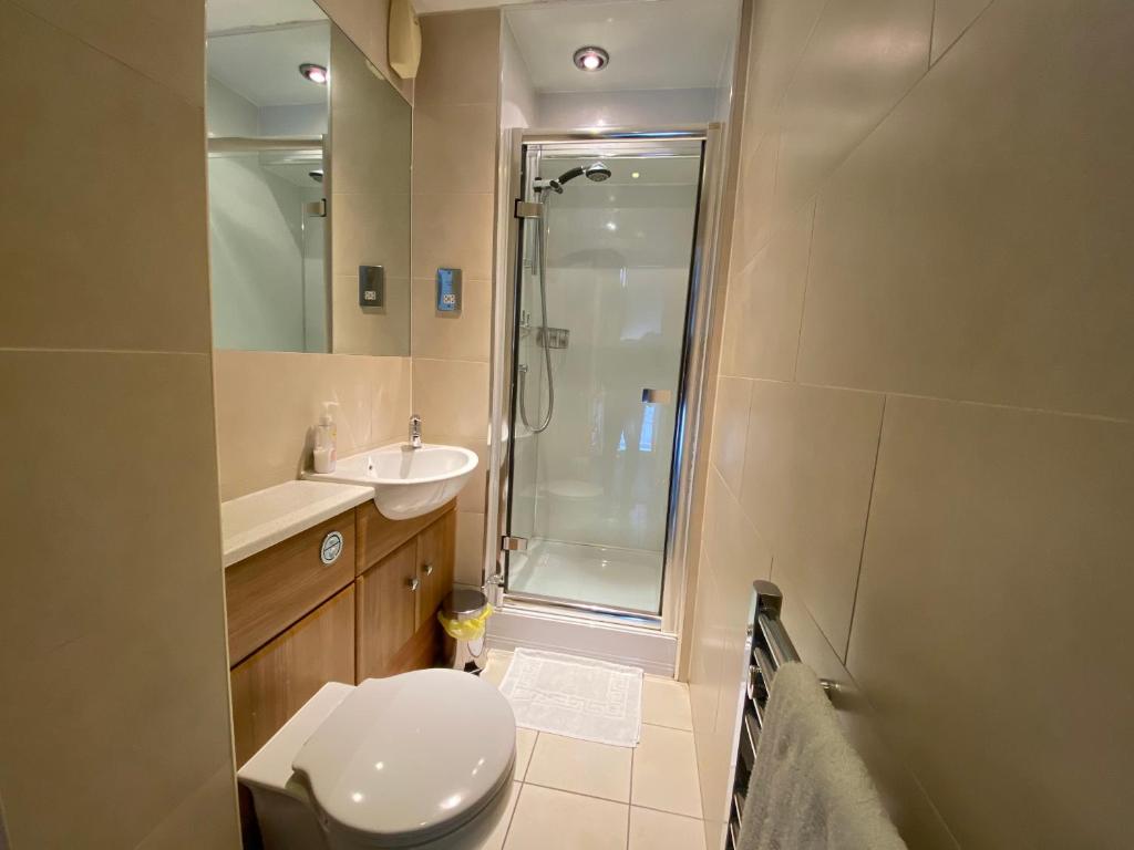 The Royal Crown Guest House photo 4