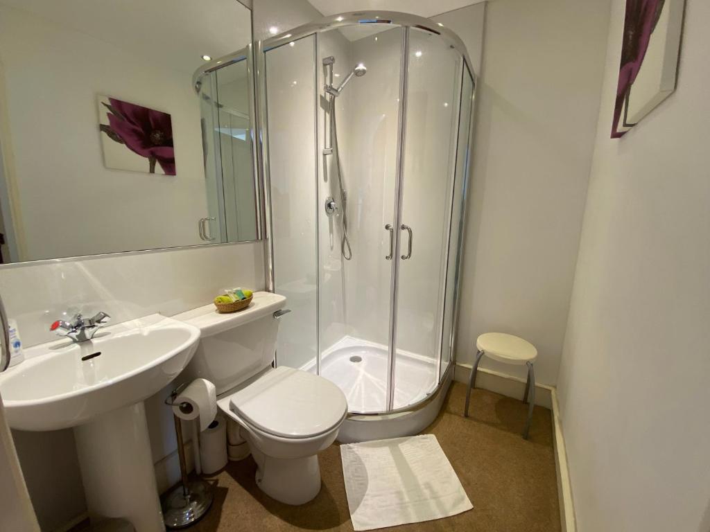 The Royal Crown Guest House photo 2