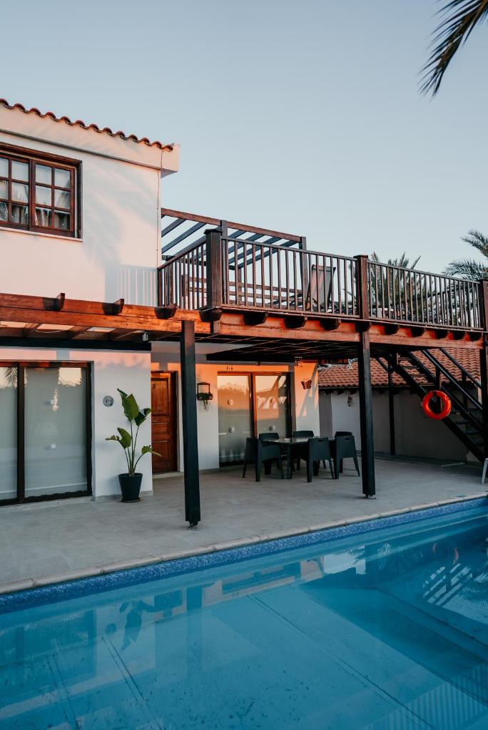 Coralsunset Property Management Ltd photo 4