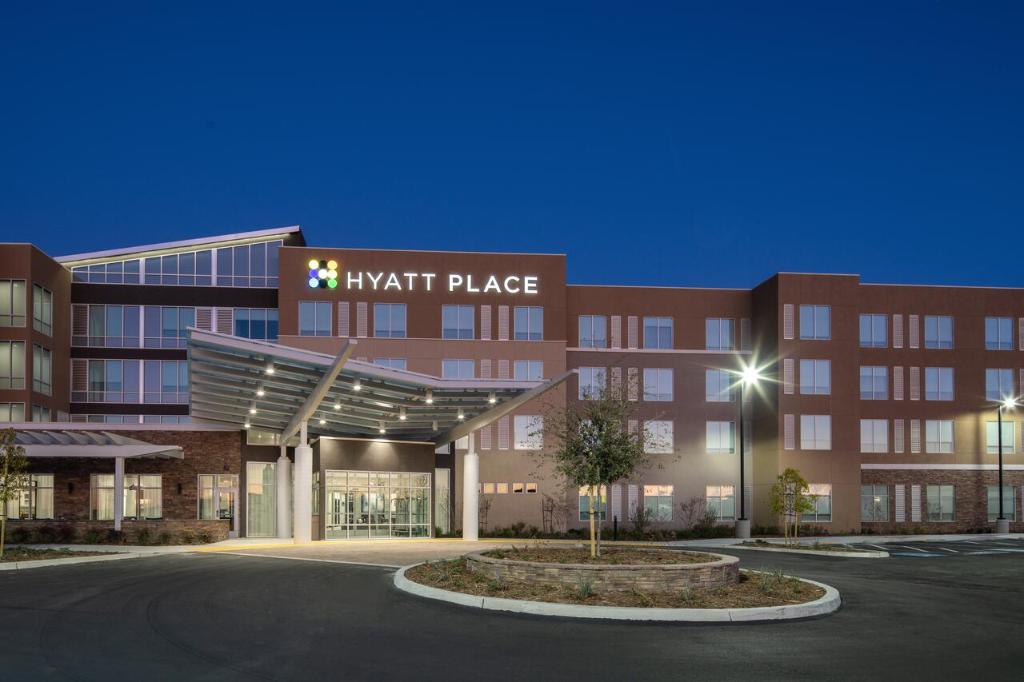 Hyatt Place Bakersfield image