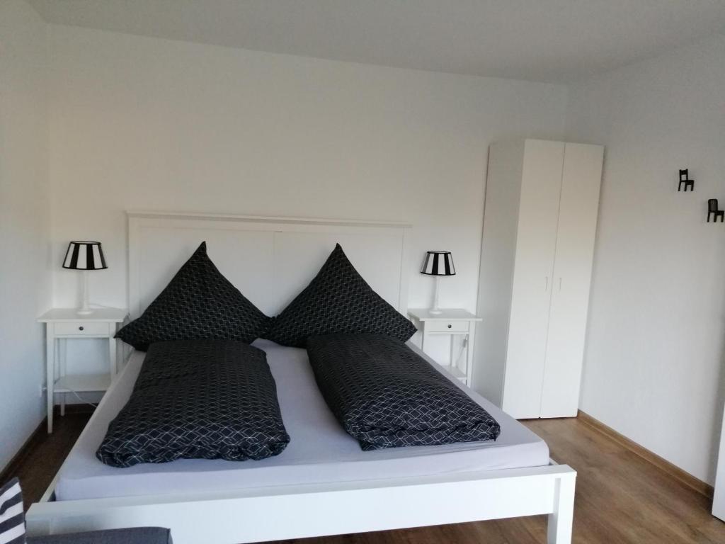 Апартаменты (Апартаменты - 1-й этаж), Kupferkessel 9 Pers 4 SZ und Kupferkännchen 5 Pers 2Sz