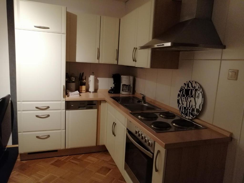 Апартаменты (Апартаменты - 1-й этаж), Kupferkessel 9 Pers 4 SZ und Kupferkännchen 5 Pers 2Sz