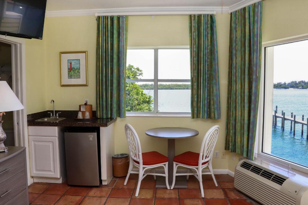 Jupiter Waterfront Inn photo 1
