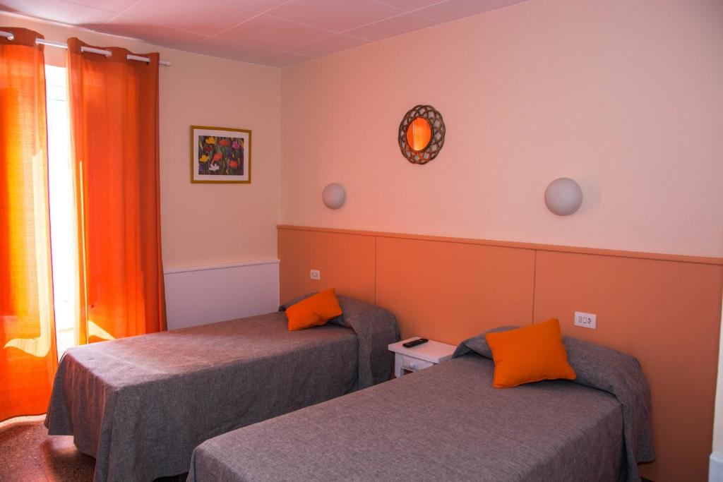 Hostal Empordà photo 4