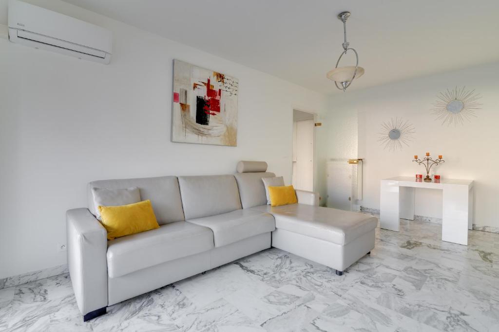 Superb 1 bedroom appartement - close to Croisette - Tap to explore photos