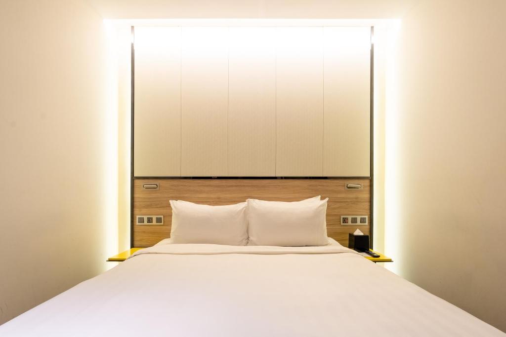 Двухместный (Улучшенный двухместный номер с 1 кроватью - без окон), The Quay Hotel