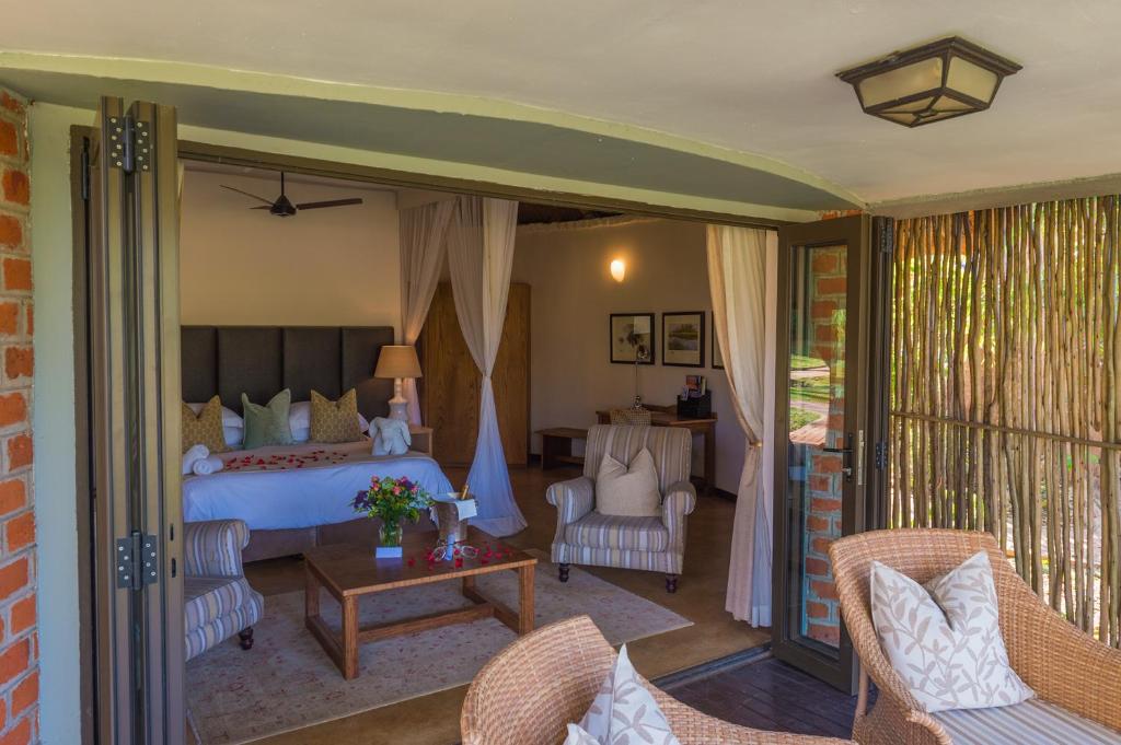 Lilayi Lodge - Tap to explore photos