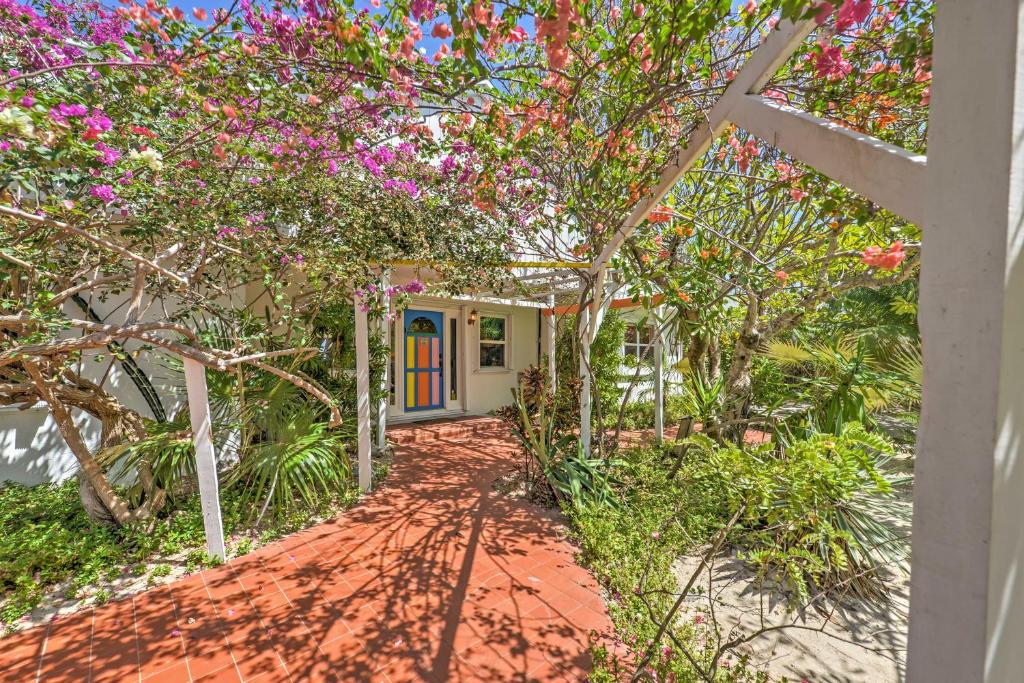 Northside Grand Cayman Getaway with Private Beach! photo 1