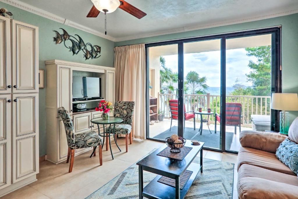Saint Thomas Condo with Ocean Views, Walk to Beach! photo 2