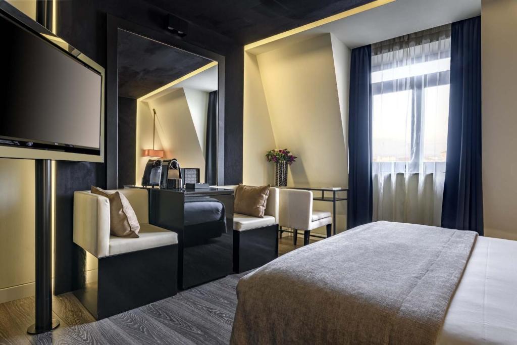 Двухместный (Клубный двухместный номер с 1 кроватью), 9Hotel Mercy