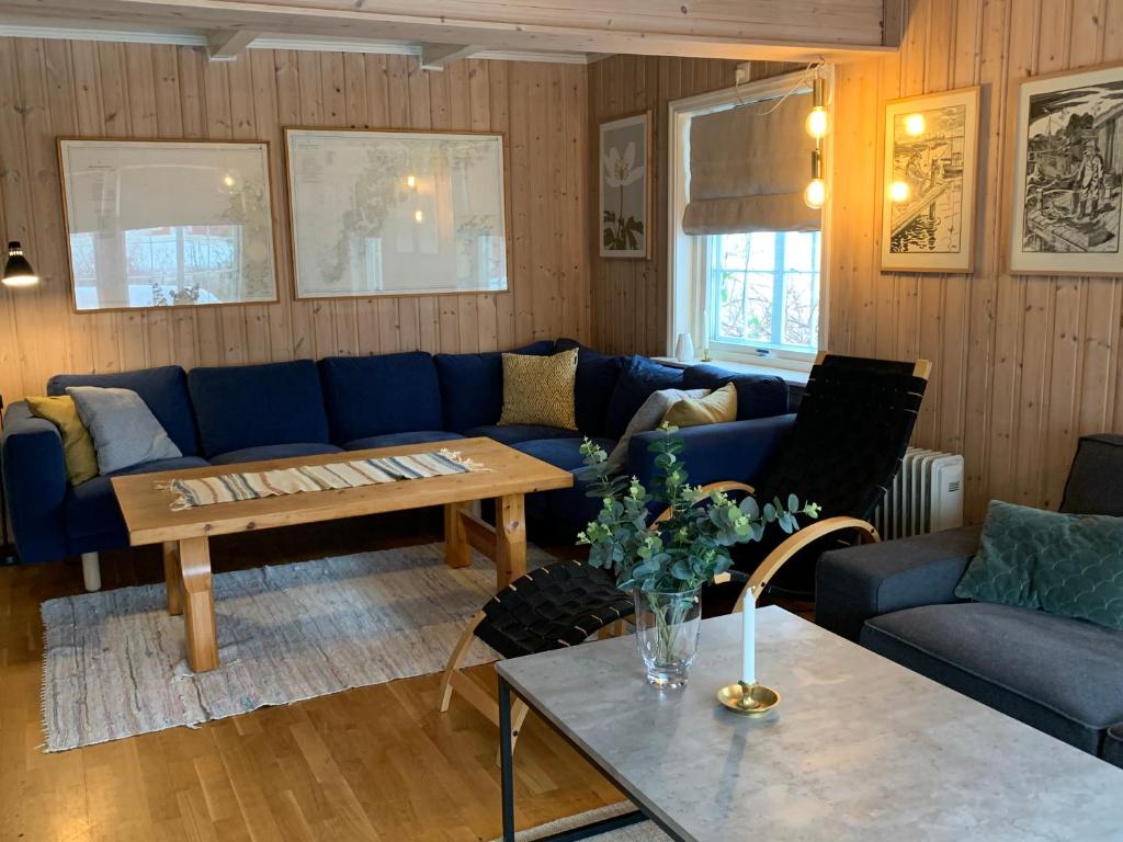 5-Bedroom House in Lofoten photo 4
