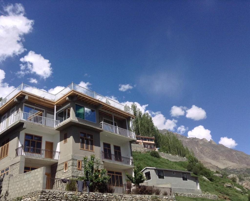 Hunza Lounge photo 4