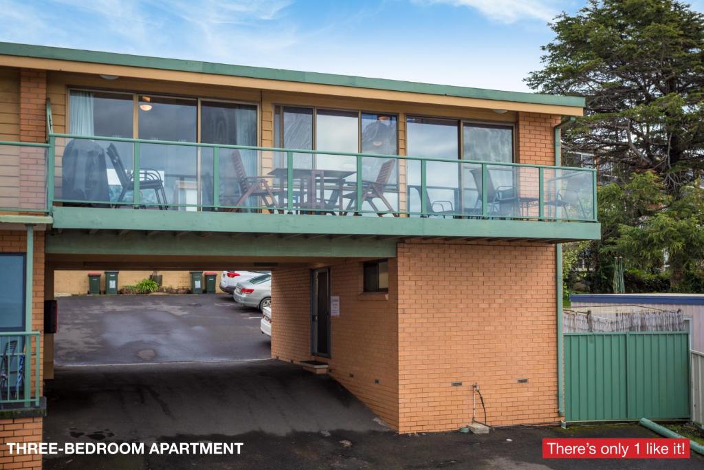 Panoramic Townhouses by Lisa photo 3