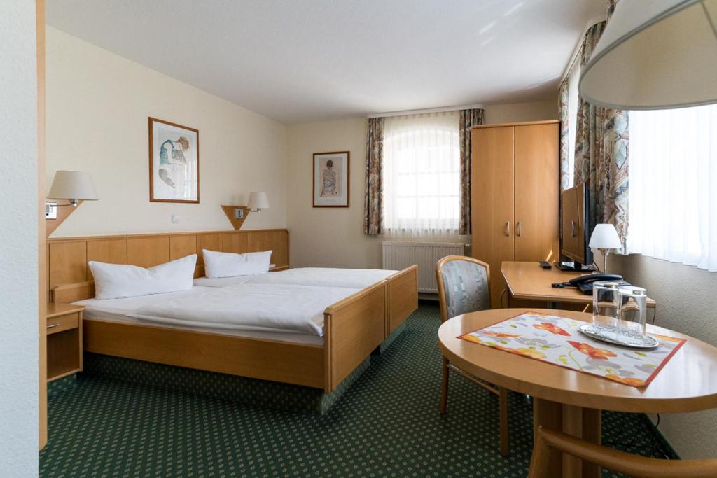Двухместный (Улучшенный двухместный номер с 1 кроватью), Hotel am Schloß