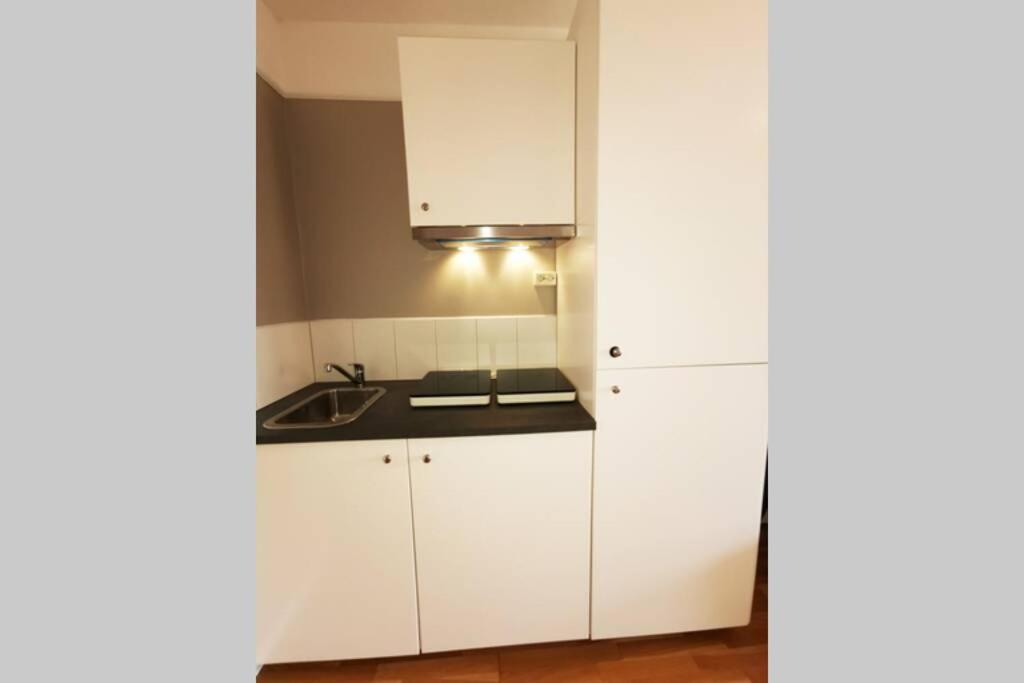 Stilren studiolägenhet på 20 kvm nära havet och centrum! Stationsterrassen 7 photo 3