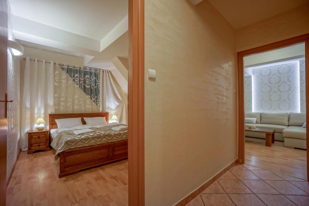 Апартаменты (Апартаменты-студио), Jawor Pokoje i Apartamenty