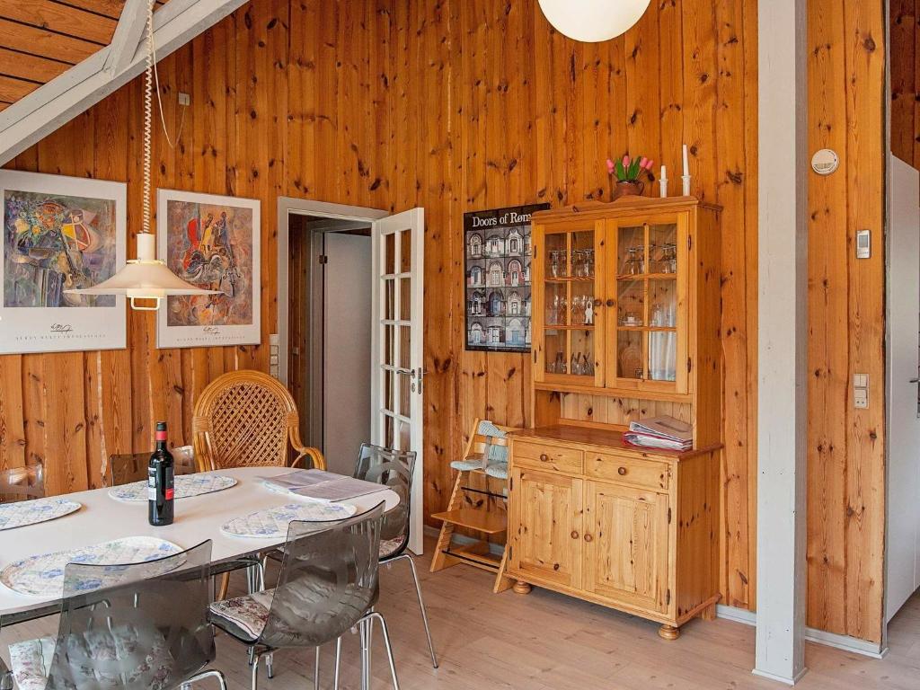 4 person holiday home in R m photo 3