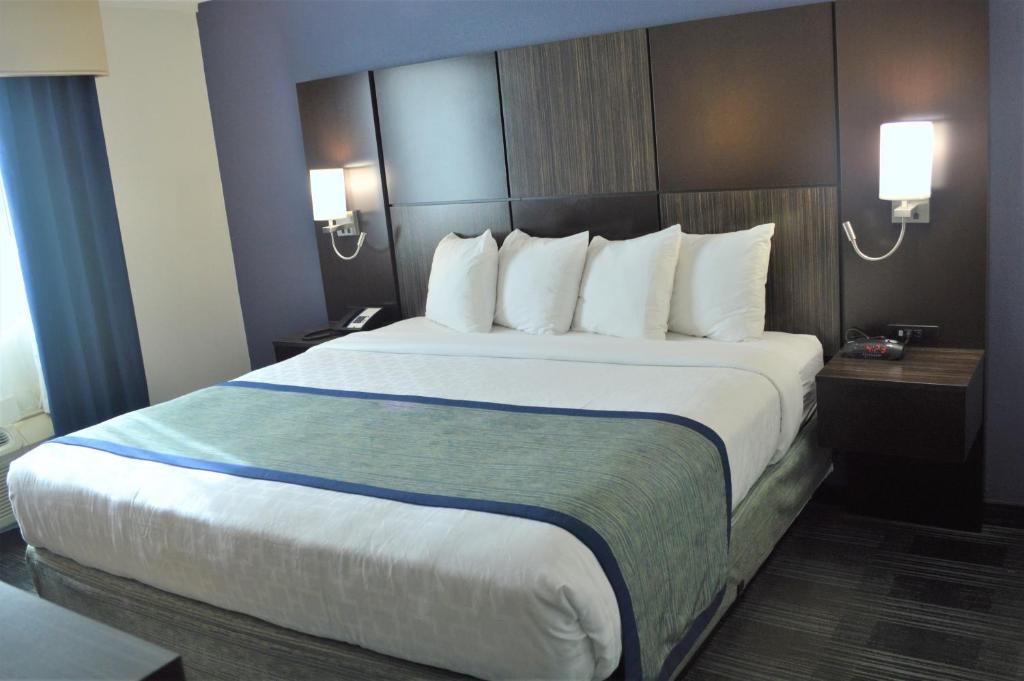 Falmouth Inn image