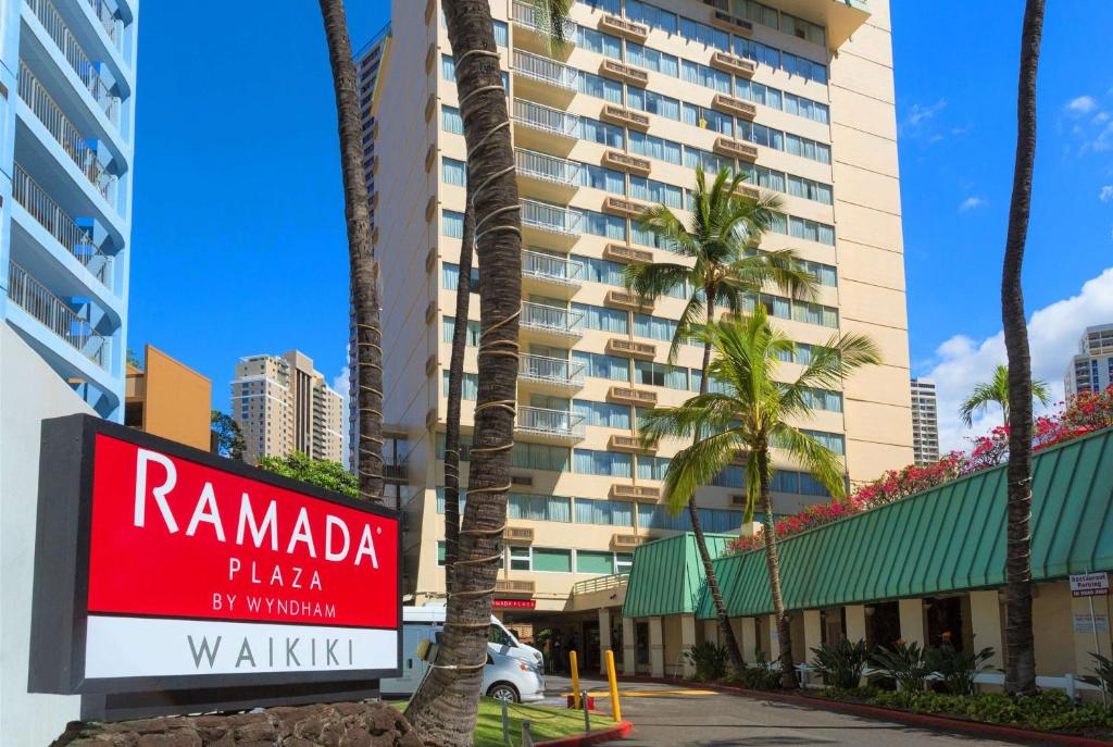 Ramada Plaza by Wyndham Waikiki image