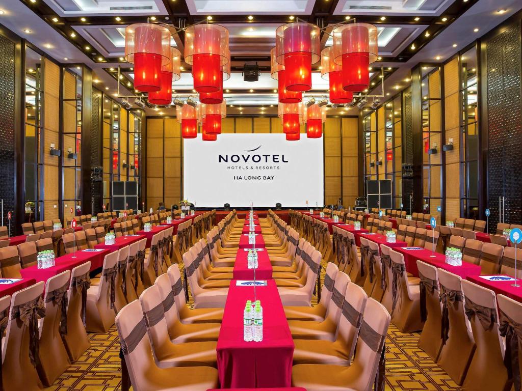 Novotel Ha Long Bay Hotel 