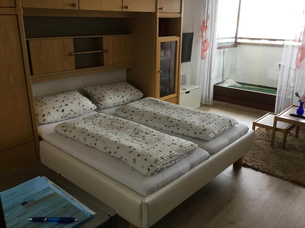 Gemütliche 1Z FeWo in Schönwald mit Balkon, Schwimmbad, Sauna, Fitness photo 1