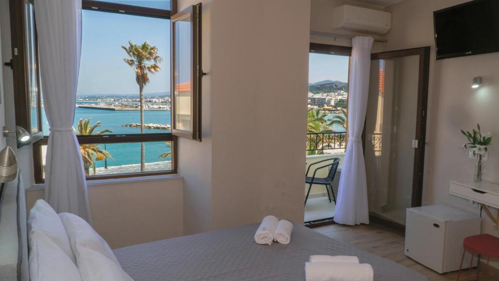 Faros Rooms & Suites photo 2