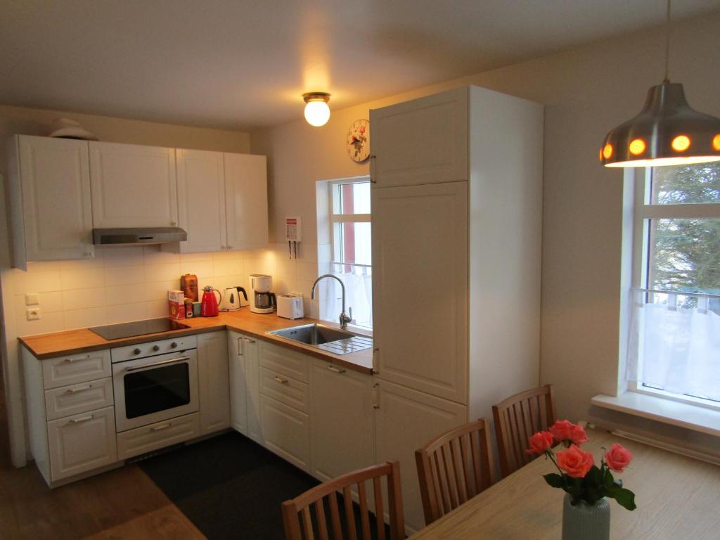 Stafholtsey photo 2