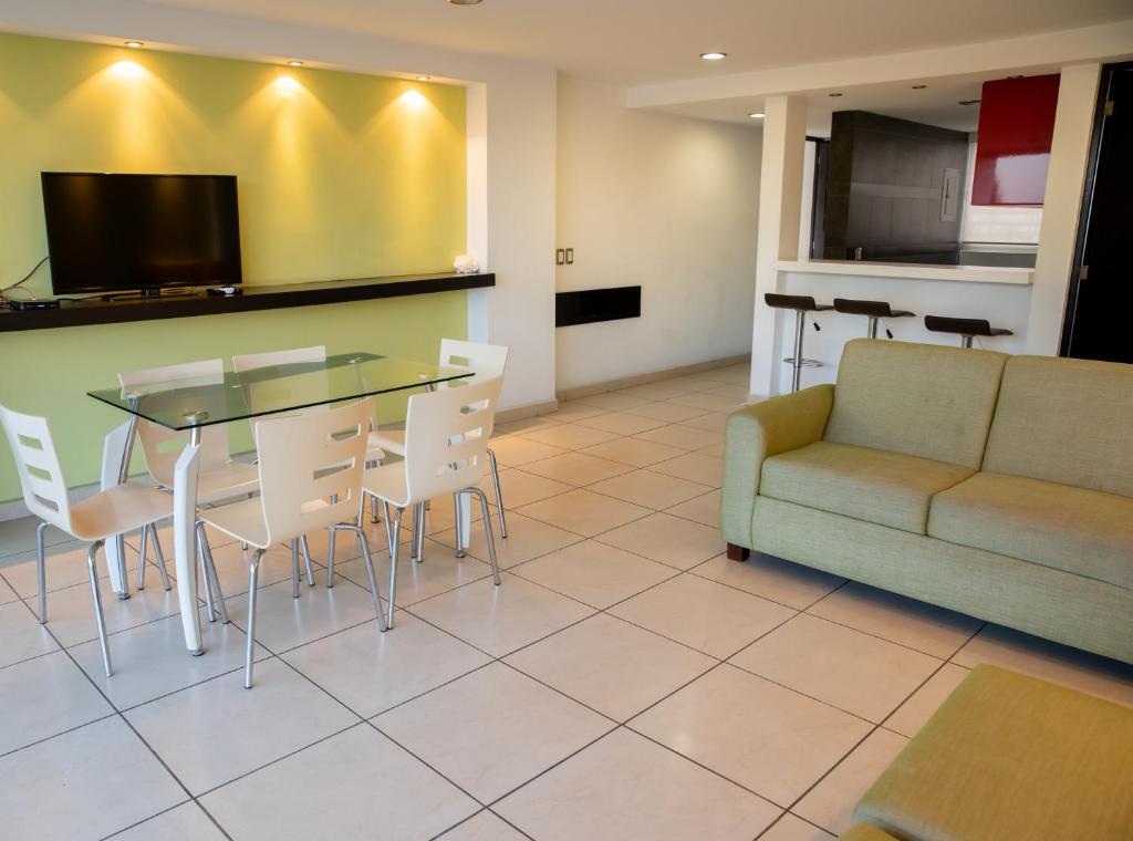 Сьюит (Люкс с 2 спальнями и 2 кроватями рамера queen-size - Для некурящих), Residencial Playa Hornos