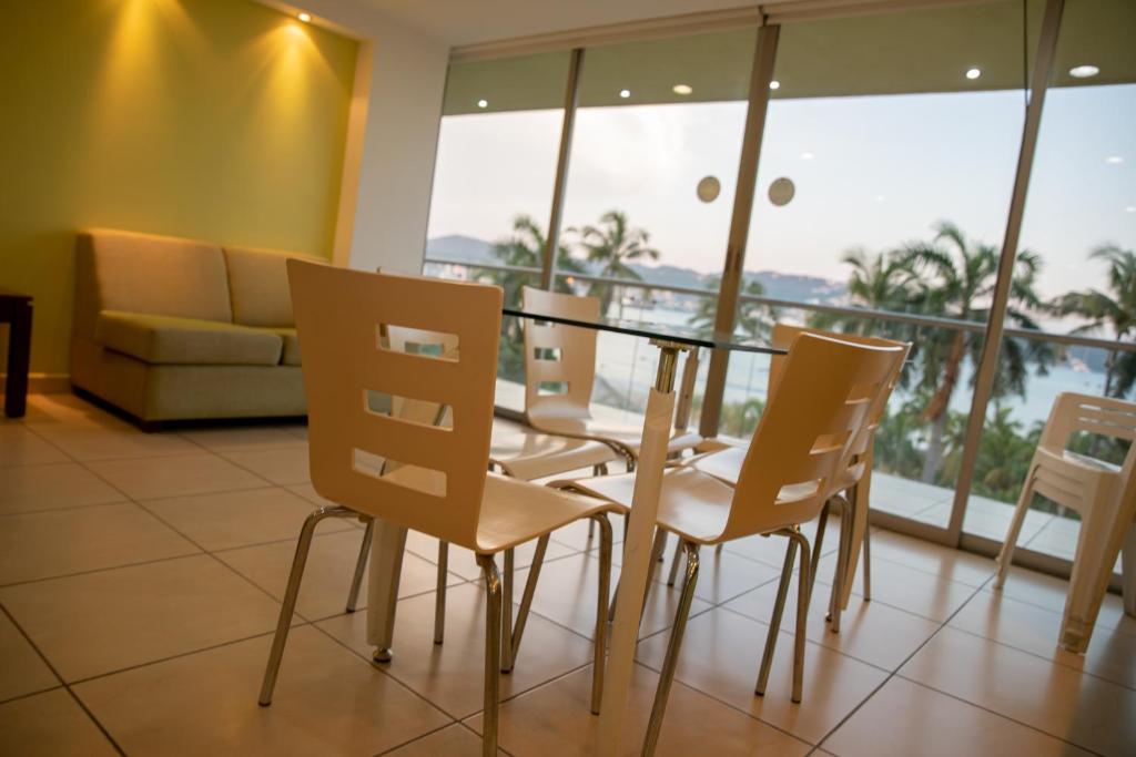 Сьюит (Люкс с 2 спальнями и 2 кроватями рамера queen-size - Для некурящих), Residencial Playa Hornos