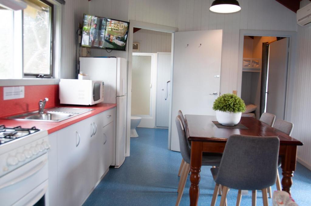 Gardens Caravan Park photo 2