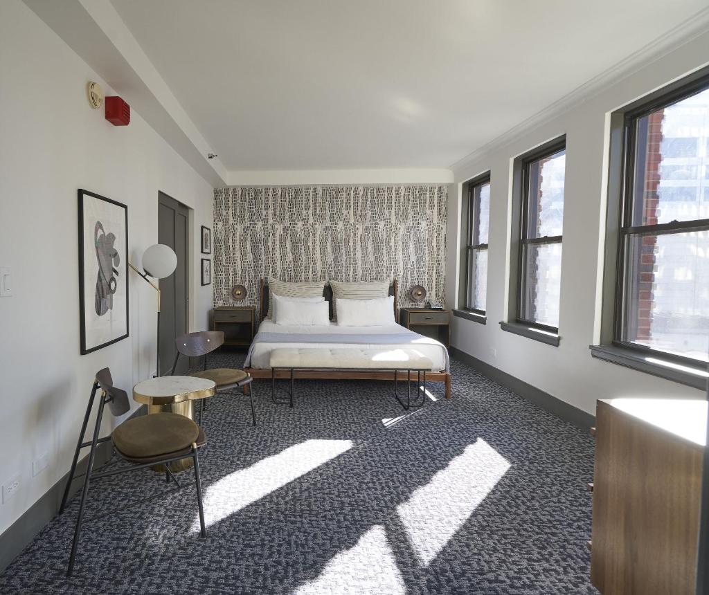 Сьюит (Люкс «Гранд» с 2 спальнями), Gale Chicago