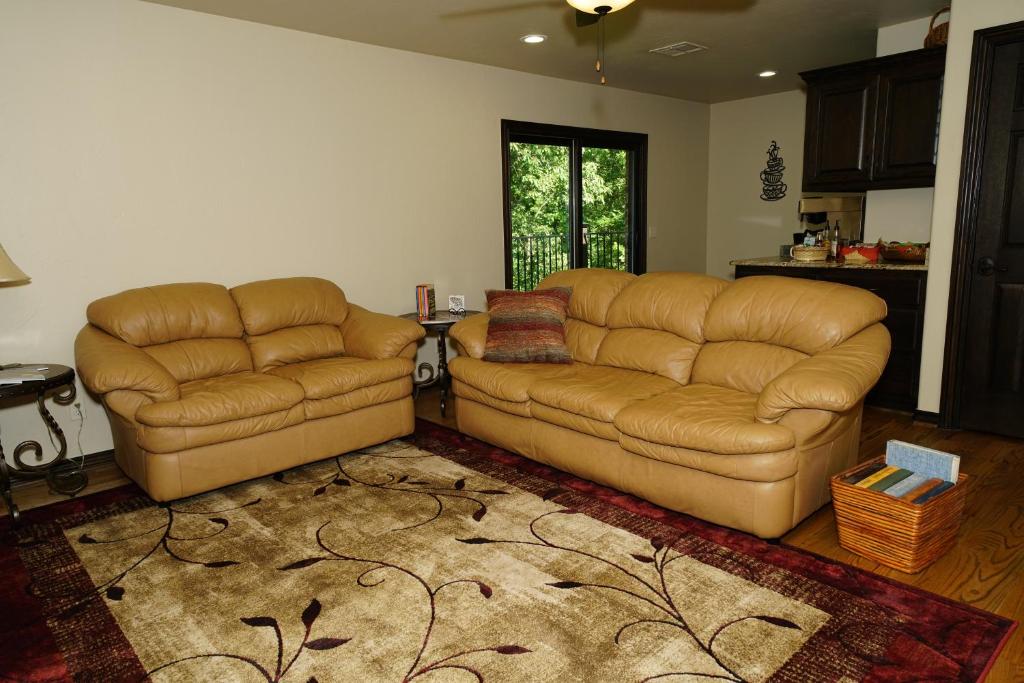 Hidden Meadows Bed and Breakfast photo 4