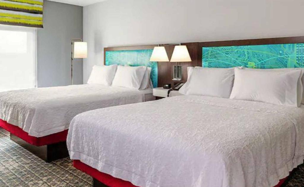 Hampton Inn by Hilton Monahans - Tap to explore photos