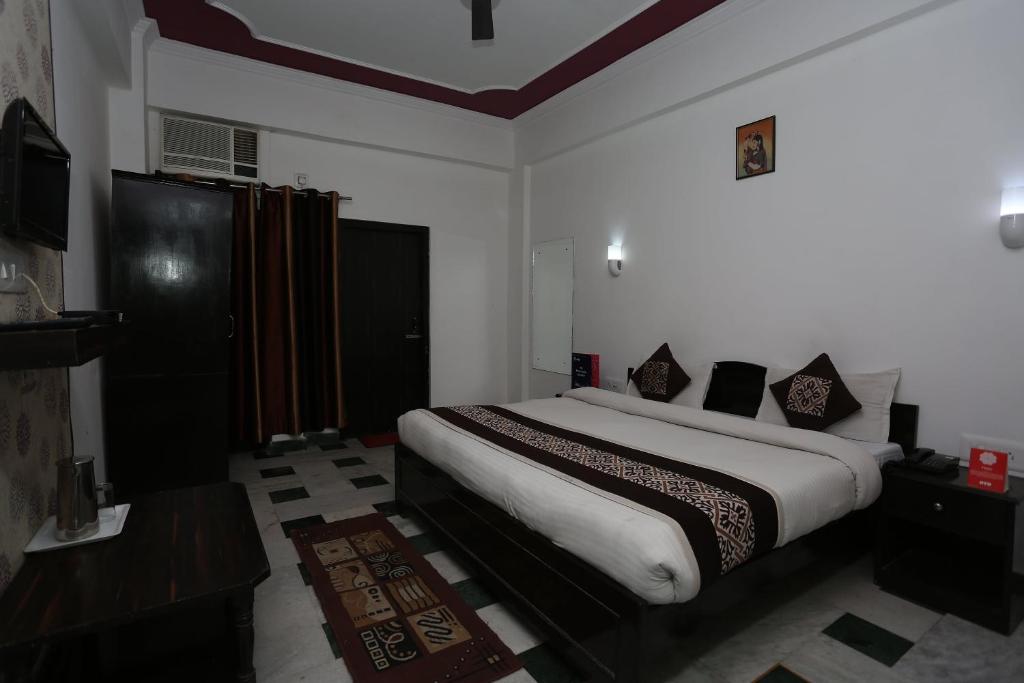 Двухместный (Стандартный двухместный номер с 1 кроватью), OYO 11539 Hotel Priya