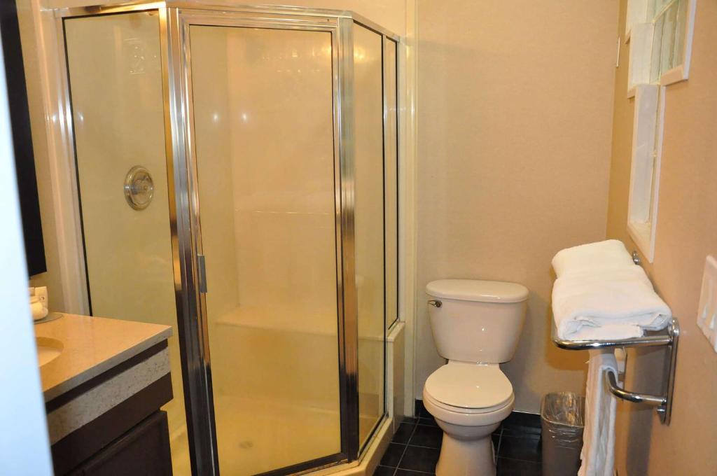 Ramada by Wyndham Abbotsford photo 3