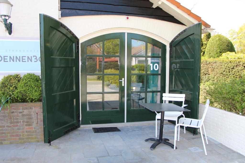 Strandhotel Dennenbos photo 1