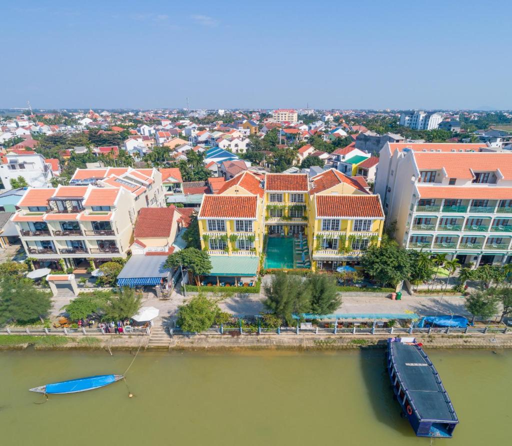 TRIPLE Riverside Villa HoiAn