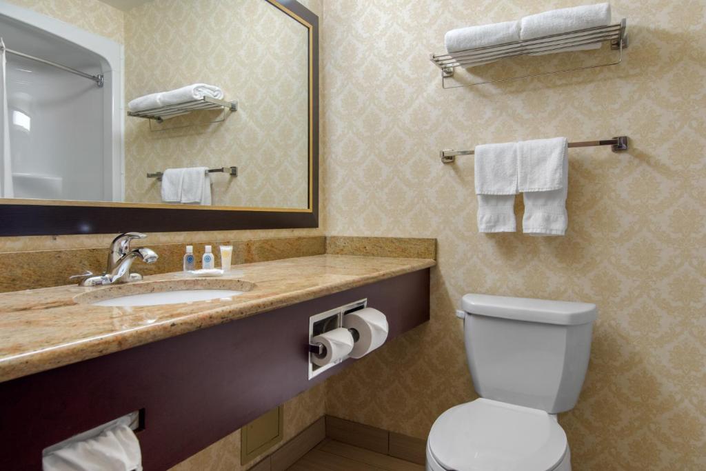 Comfort Inn & Suites Levis / Rive Sud Quebec city photo 2