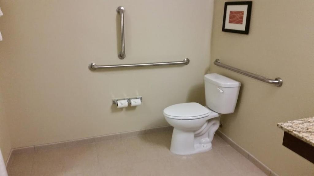 Comfort Inn & Suites West - Medical Center photo 4