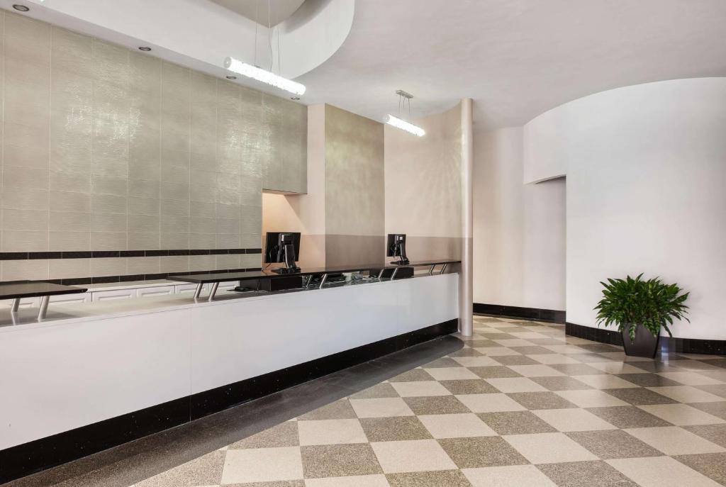 Travelodge by Wyndham Downtown Chicago photo 1