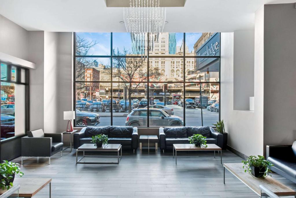 Travelodge by Wyndham Downtown Chicago image