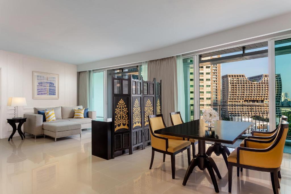 Сьюит (Суперлюкс с 2 спальнями), Отель Anantara Baan Rajprasong Bangkok Serviced Suites