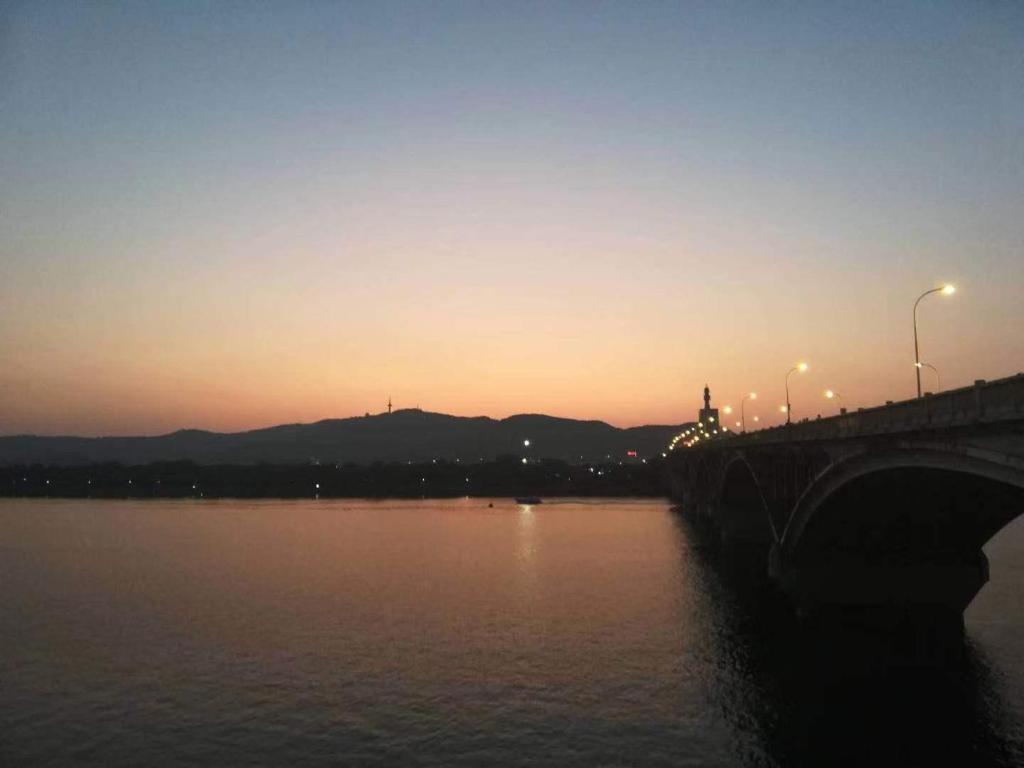 7Days Premium Changsha West Bus Station Meixi Lake East Subway Station photo 1