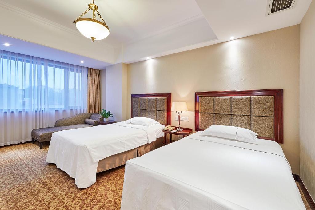 Семейный (Семейный люкс), Grand Regency Hotel