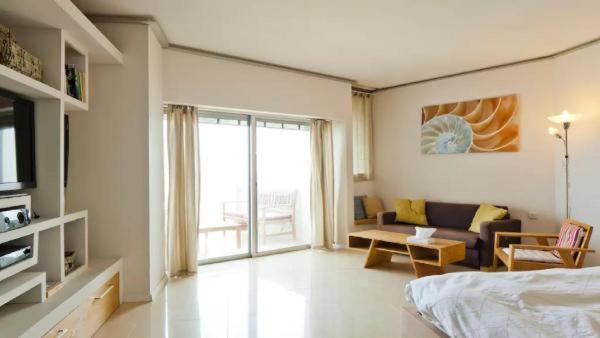 Luxury Sea View Apartment photo 3